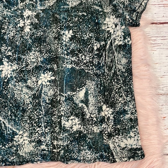 Lululemon Wildwood White Multi-color/Nocturnal Teal Seek The Heat Shirt - Picture 6 of 11